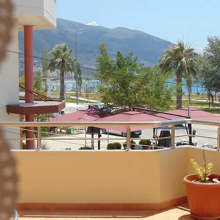 Vila Tate Hotel *
