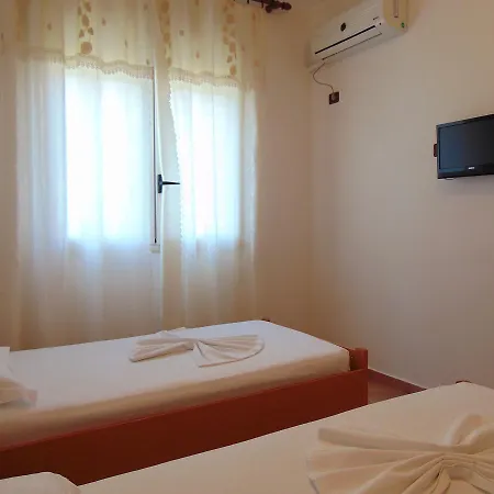 Vila Tate * Vlorë